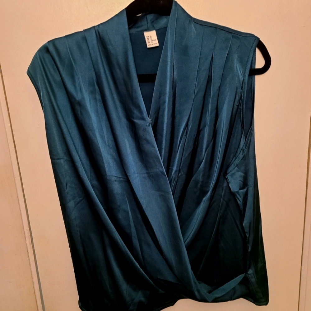 Silk crossover top